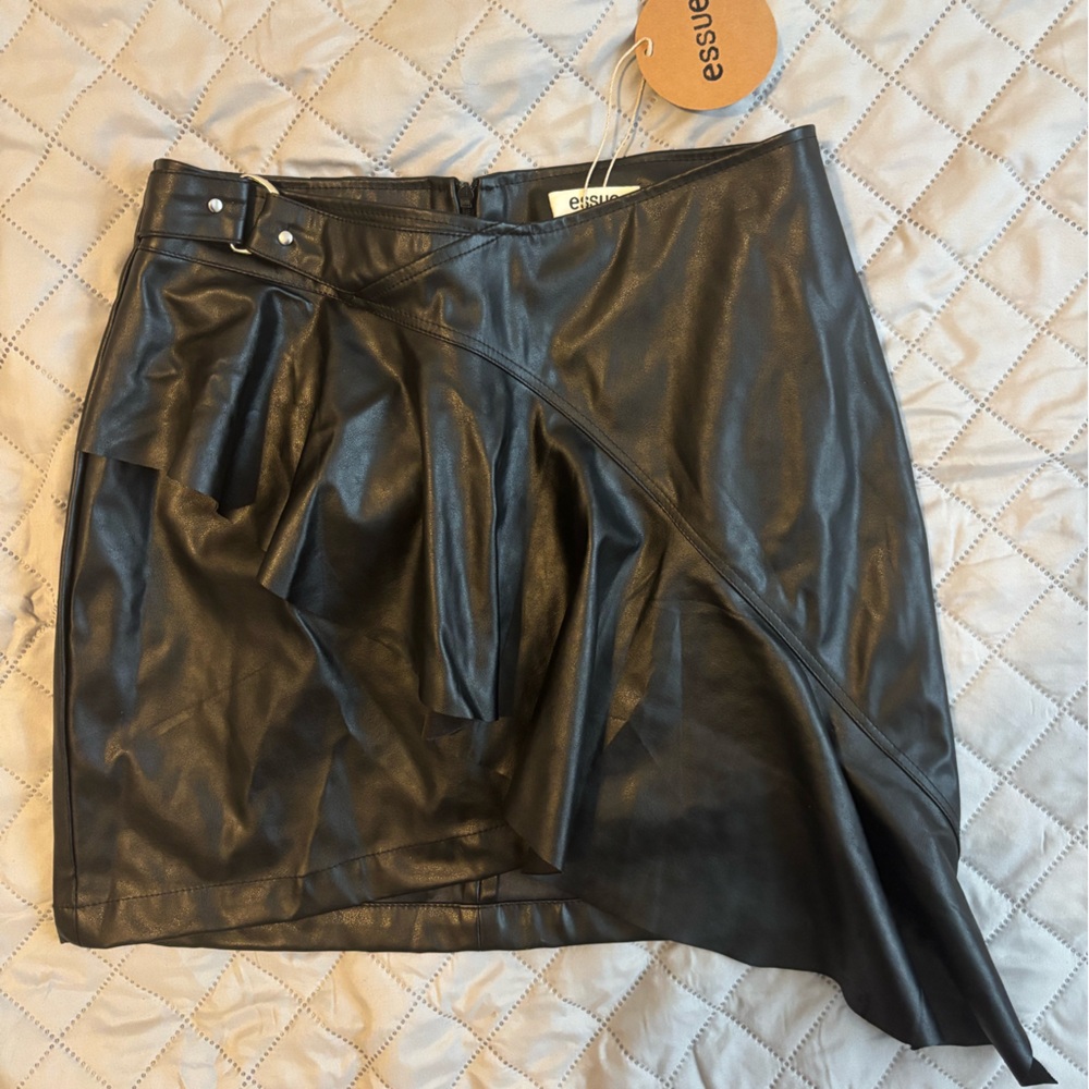 Essue Black Faux Leather Skirt